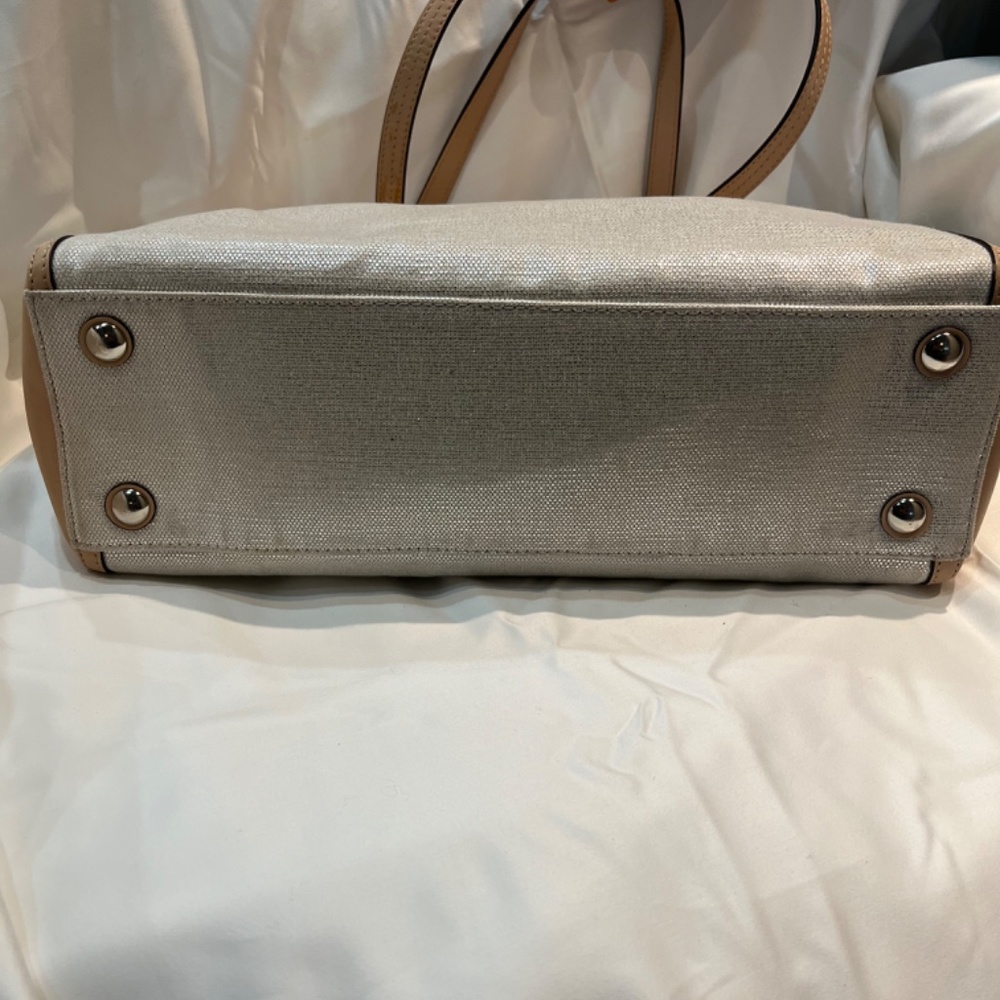 Coach tote -shiny! - Picture 3 of 6